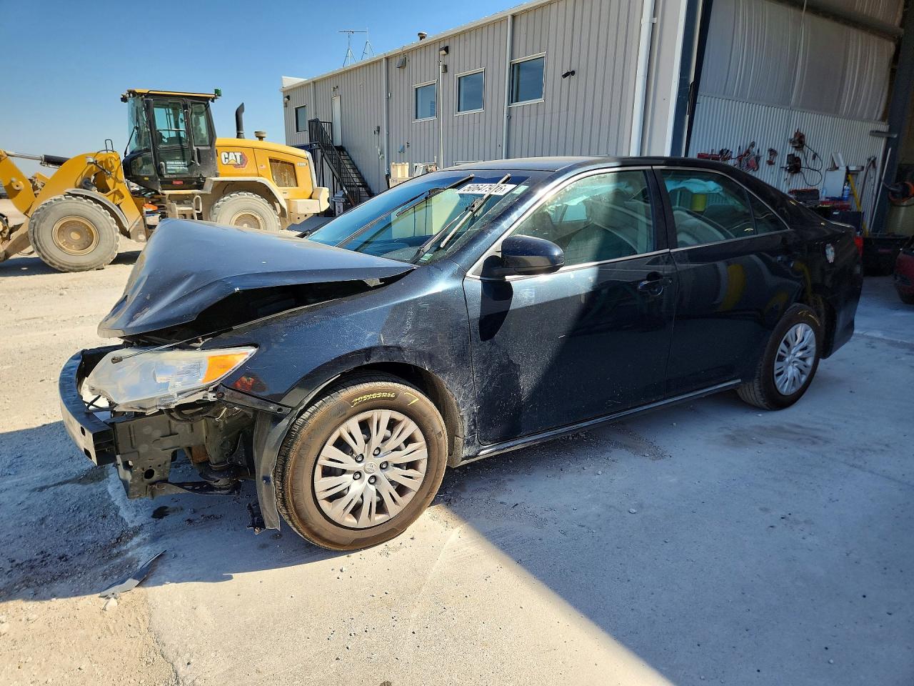 Salvage Toyota Camry Image