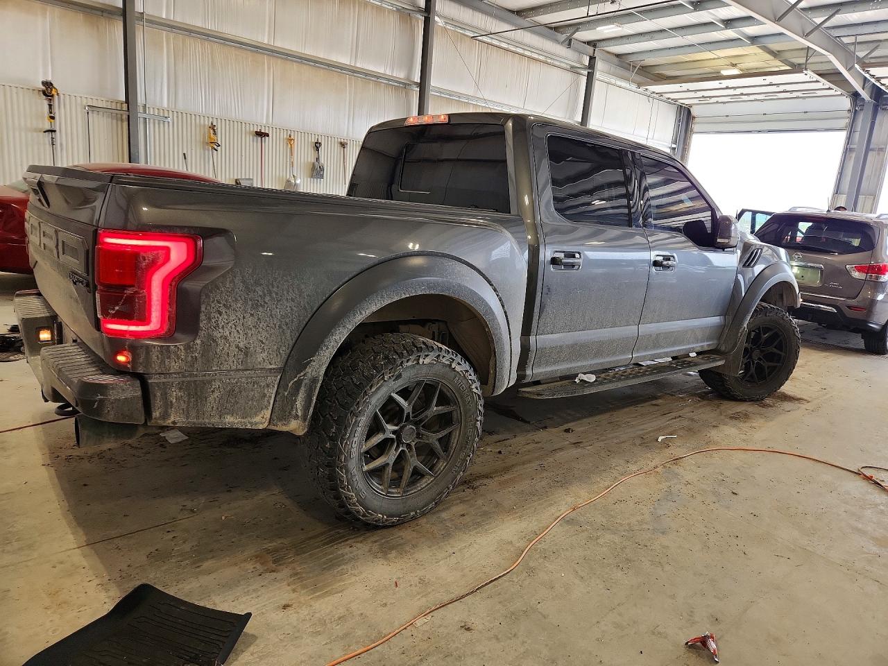 Ford F-150 Raptor