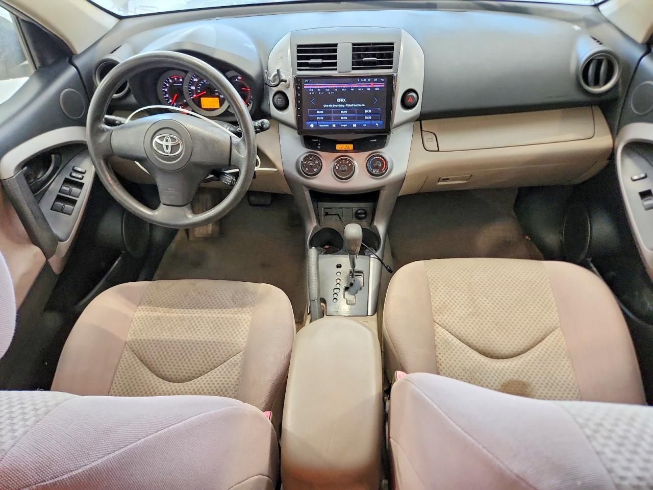 Toyota RAV4 Base
