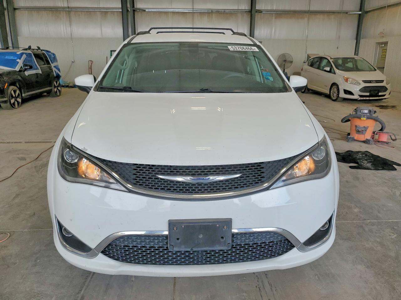 Chrysler Pacifica Touring L