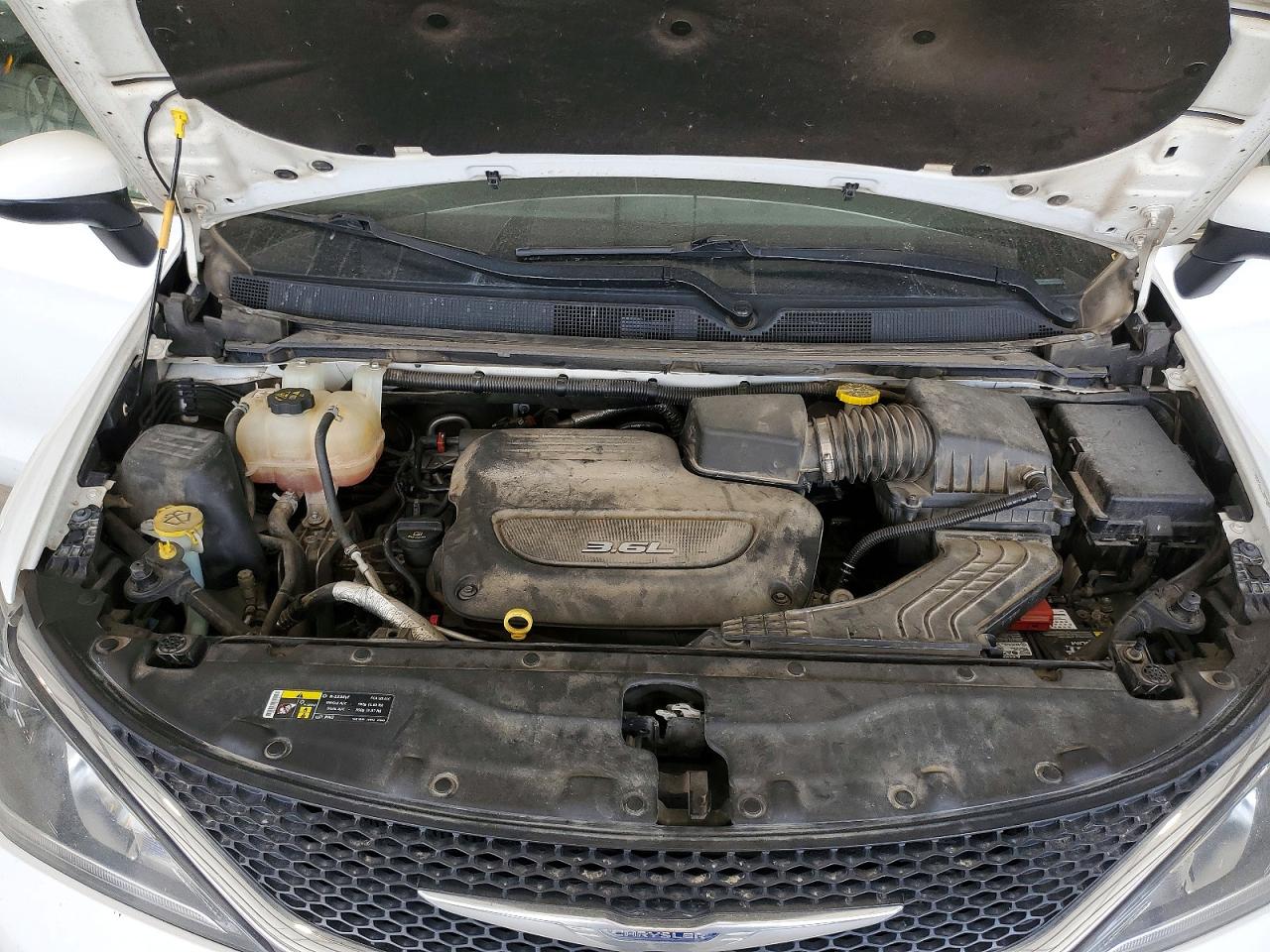 Chrysler Pacifica Touring L