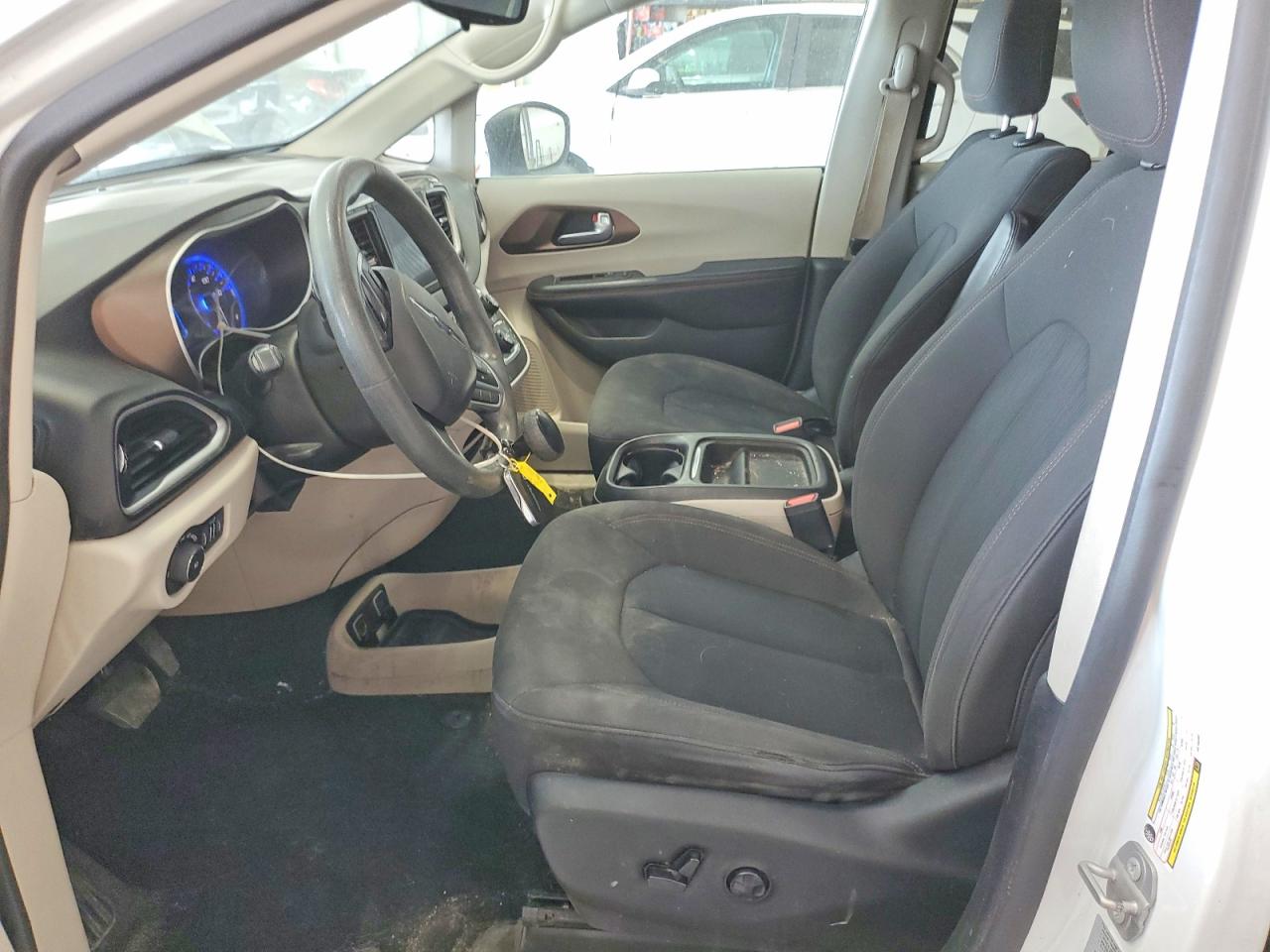 Chrysler Pacifica Touring L