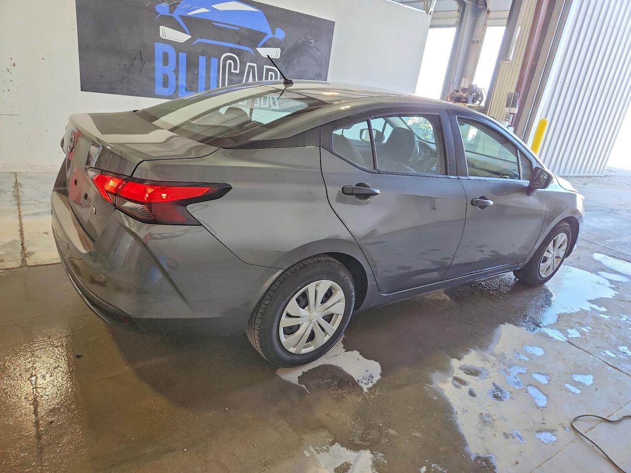 Nissan Versa S
