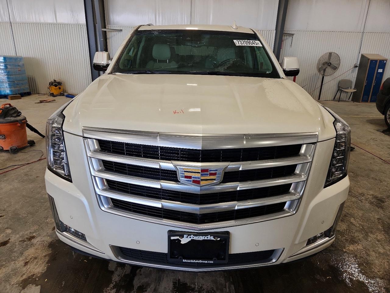 Cadillac Escalade Luxury