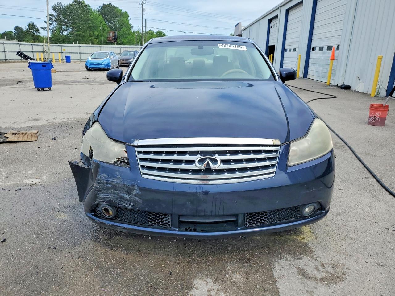 INFINITI M35 Base