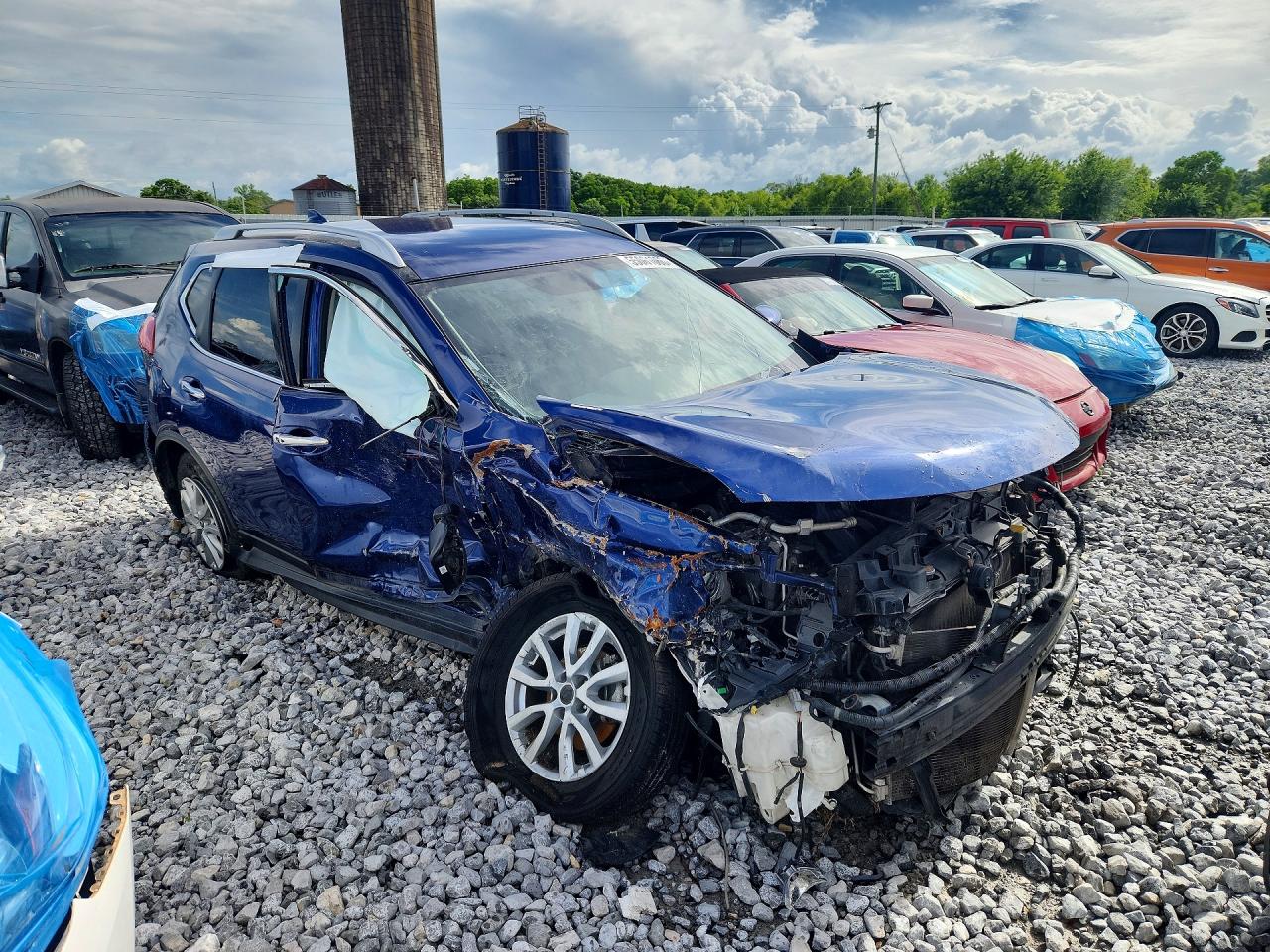 Nissan Rogue Sv