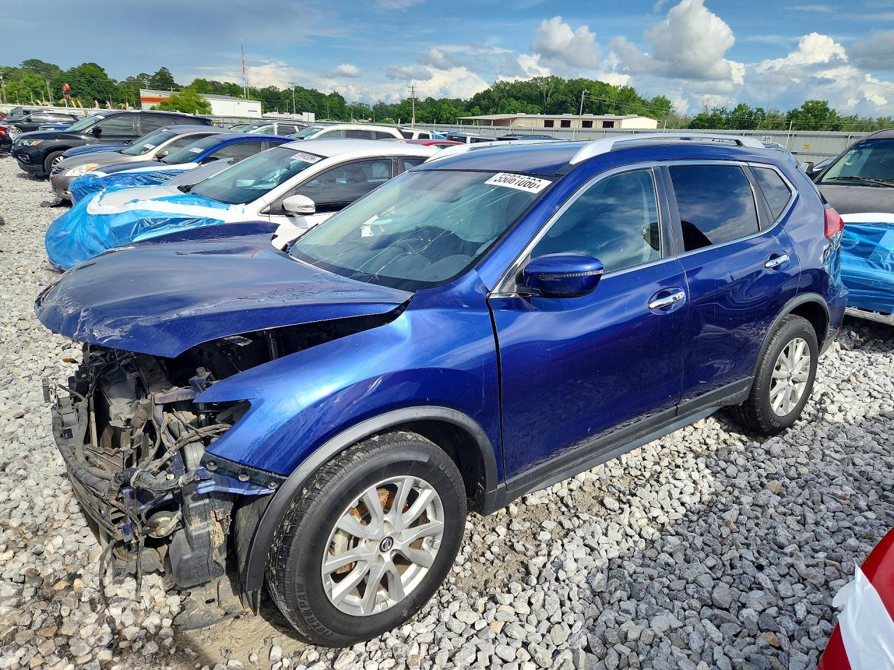 Salvage Nissan Rogue Image