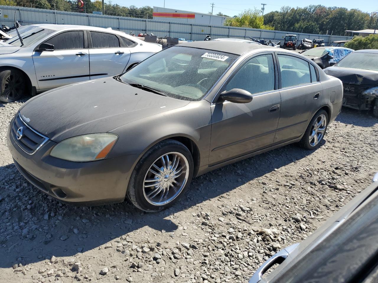 Salvage Nissan Altima Image