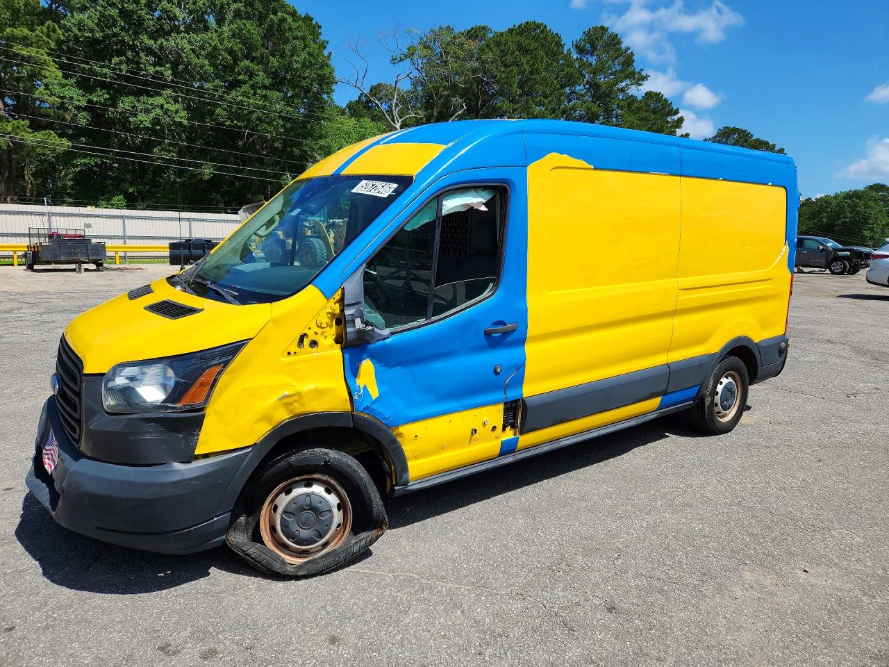 Salvage Ford Transit Image