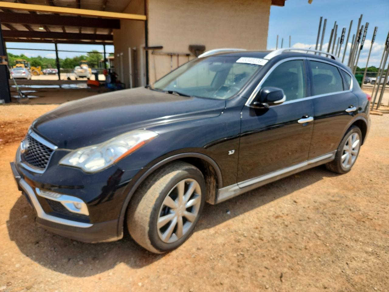 Salvage INFINITI Qx Image