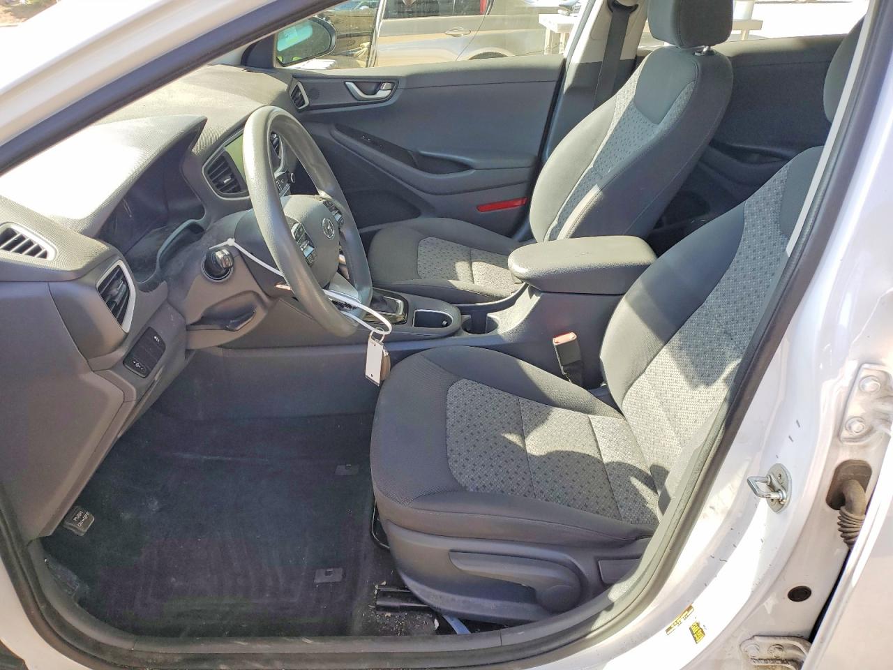Hyundai Ioniq Blue
