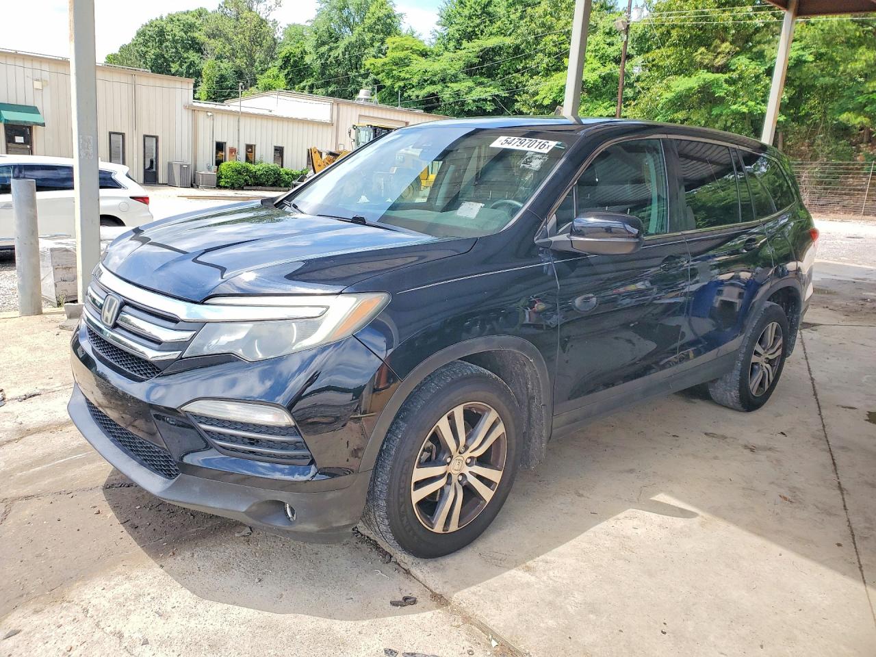 Salvage Honda Pilot Image