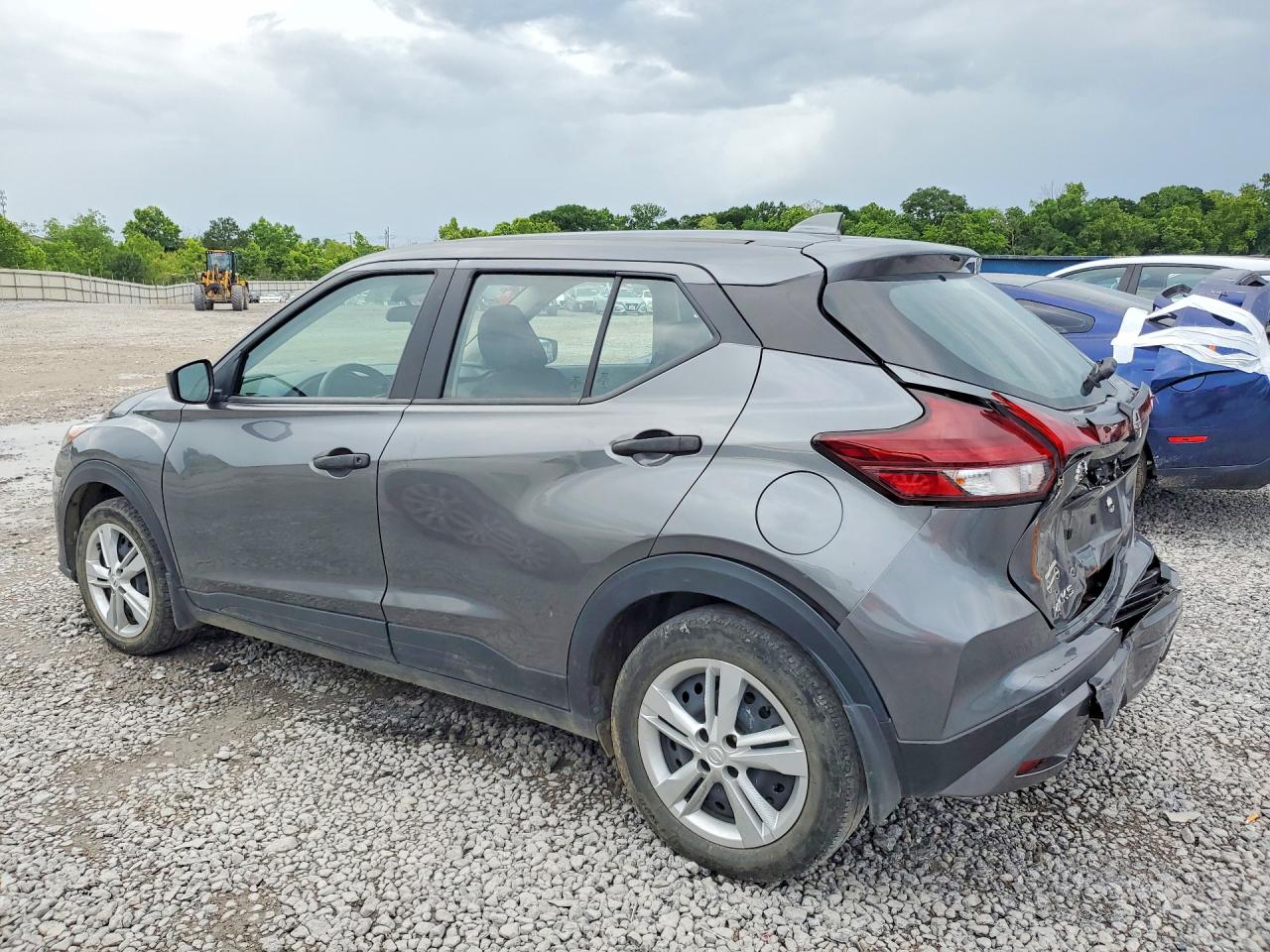Nissan Kicks S