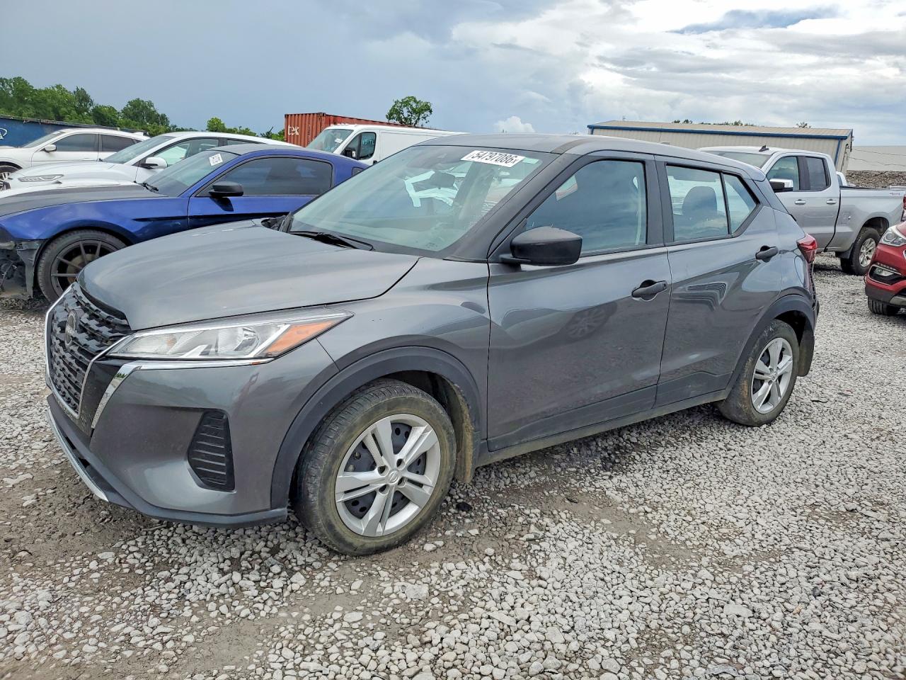 Salvage Nissan Kicks Image