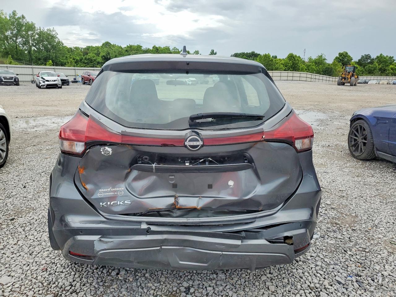 Nissan Kicks S