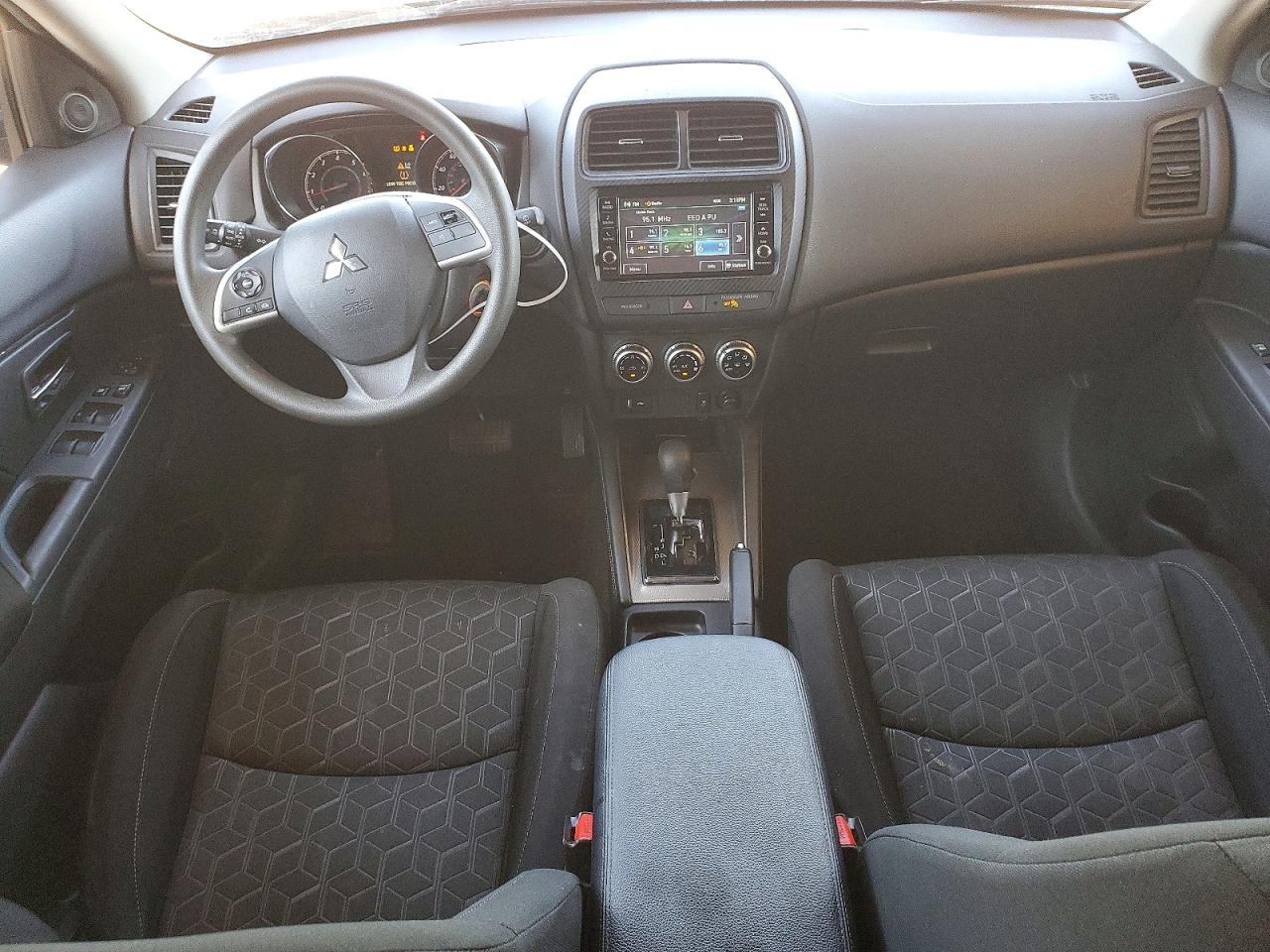 Mitsubishi Outlander S