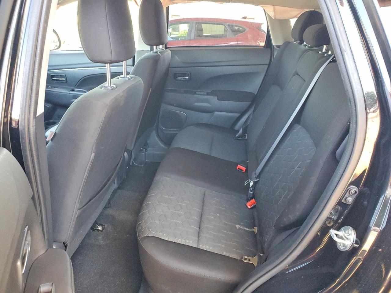 Mitsubishi Outlander S