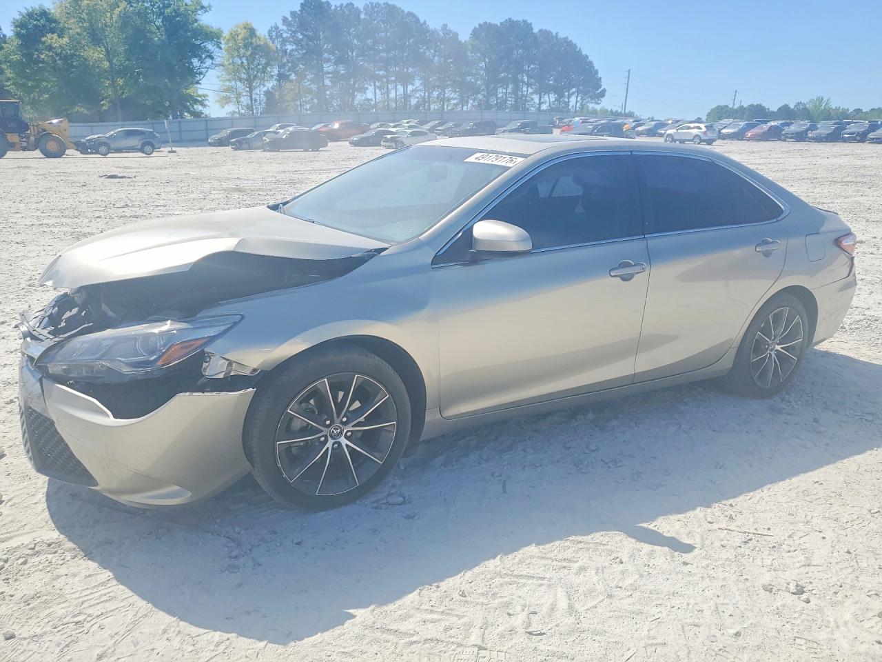 Salvage Toyota Camry Image