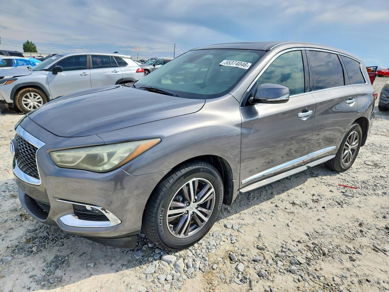 Salvage INFINITI Qx Image