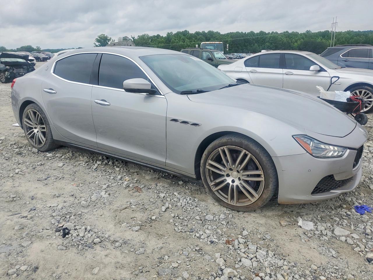 Maserati Ghibli Luxury