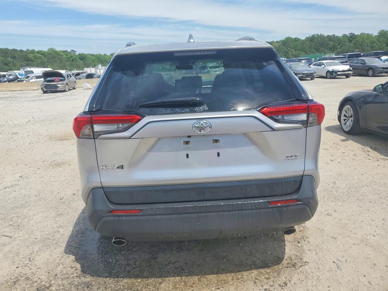 Toyota RAV4 Xle Premium