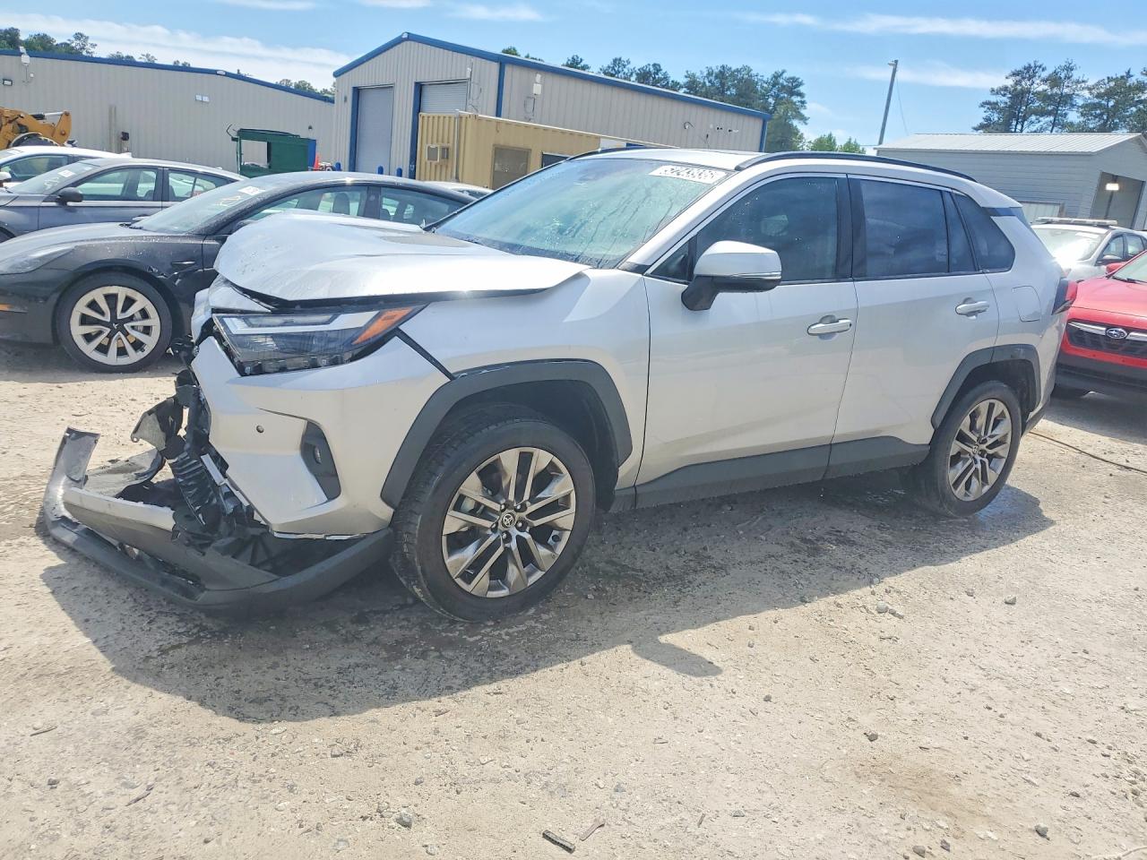 Salvage Toyota RAV4 Image