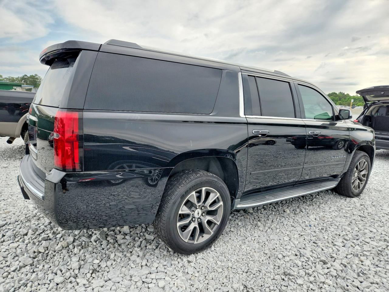 Chevrolet Suburban C1500 Premier