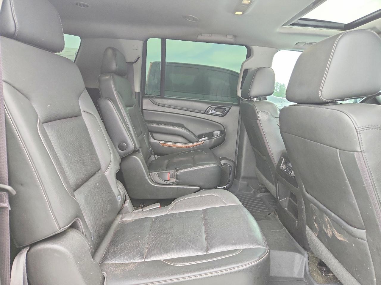 Chevrolet Suburban C1500 Premier