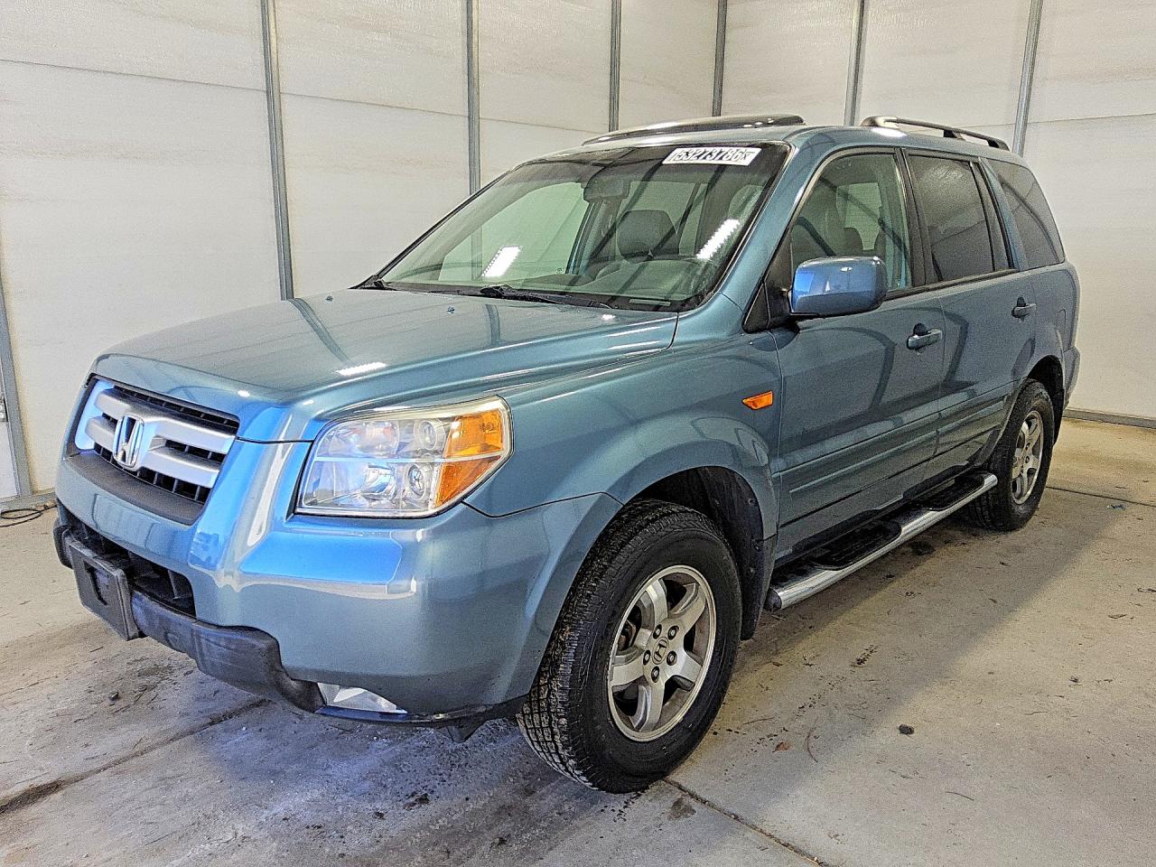 Salvage Honda Pilot Image
