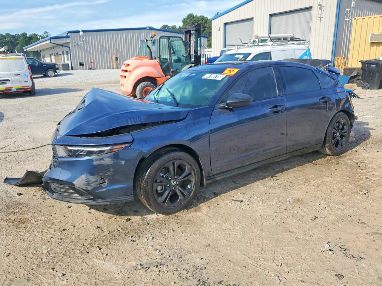 Salvage Honda Accord Image
