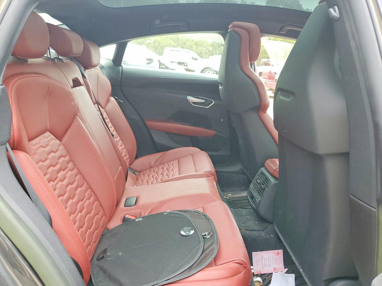 Audi e-tron Premium Plus