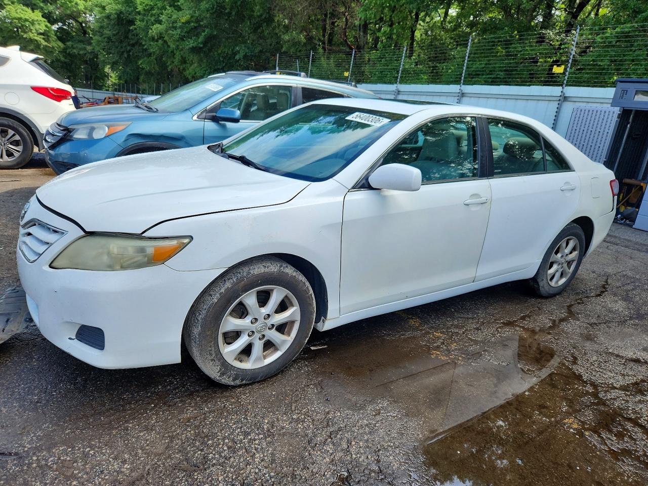 Salvage Toyota Camry Image