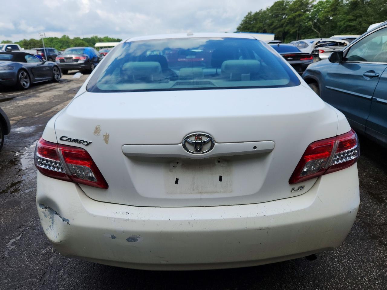 Toyota Camry Le