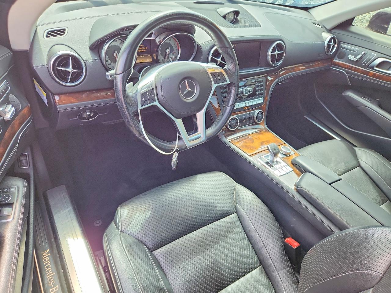 Mercedes-Benz S-Class 550