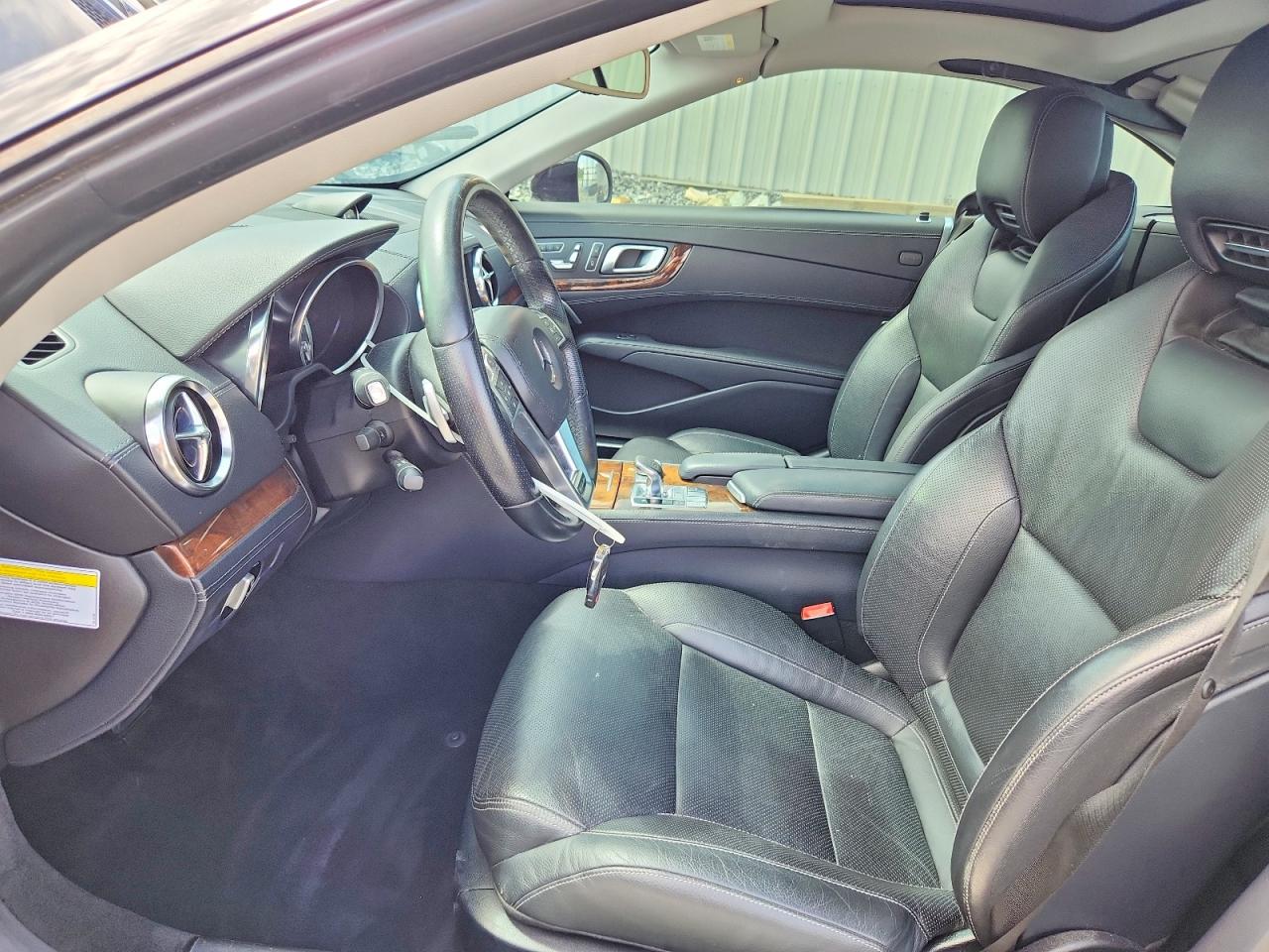 Mercedes-Benz S-Class 550