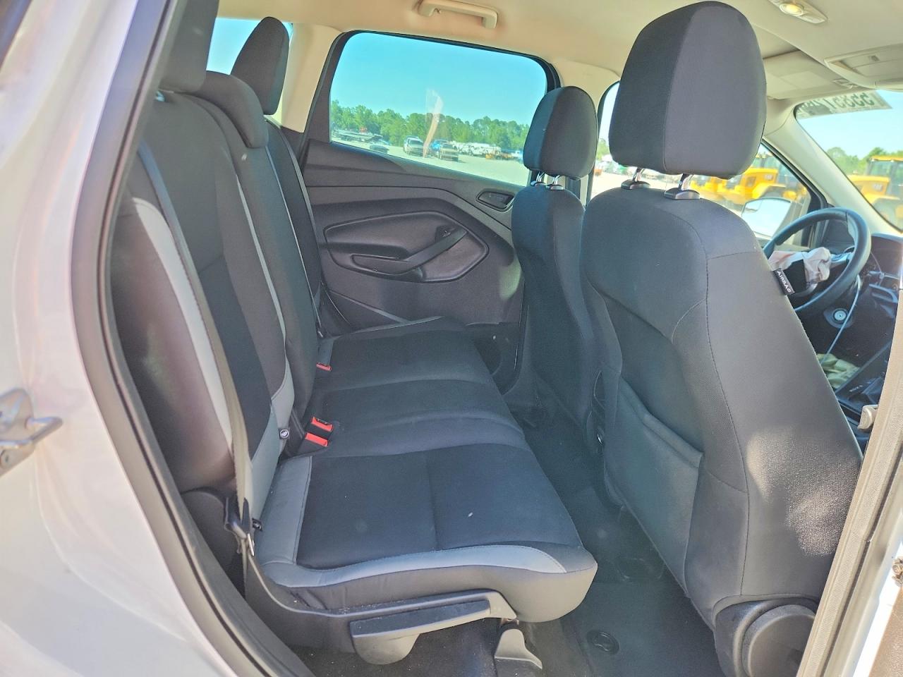 Ford Escape S