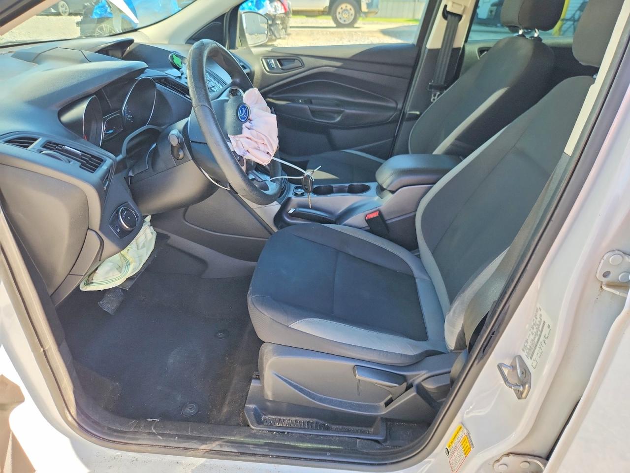 Ford Escape S