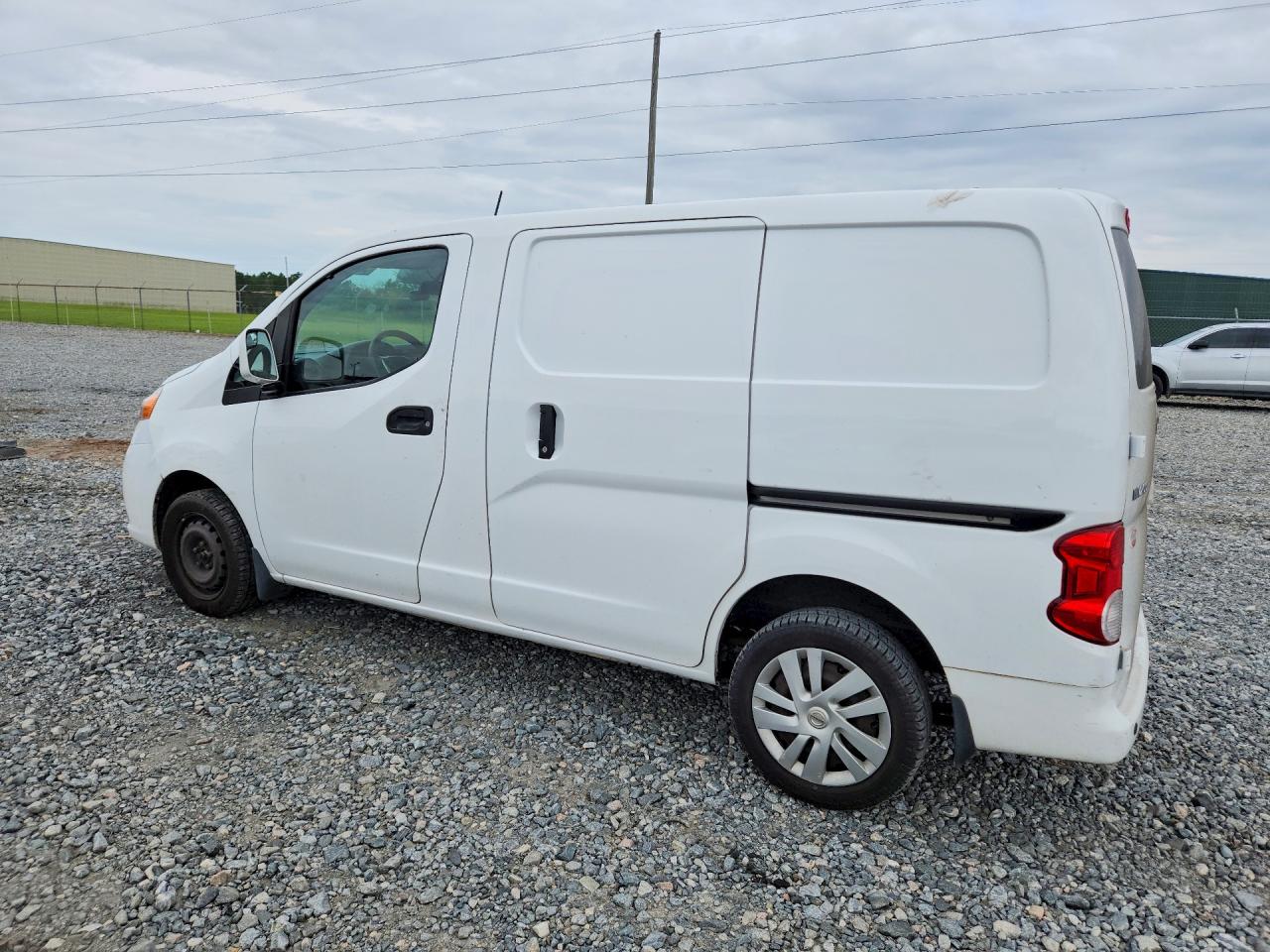 Nissan Nv