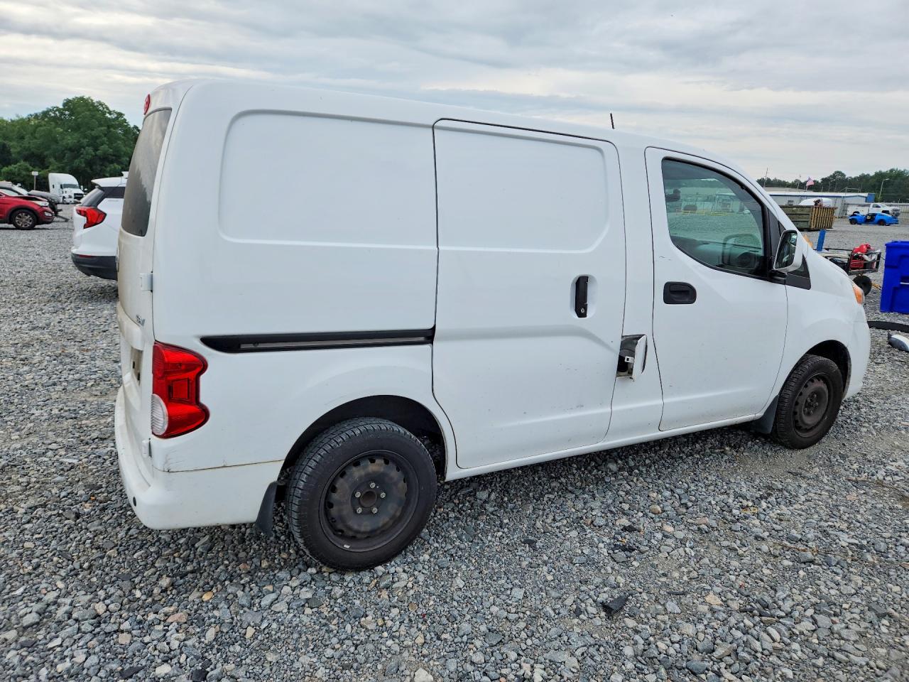 Nissan Nv
