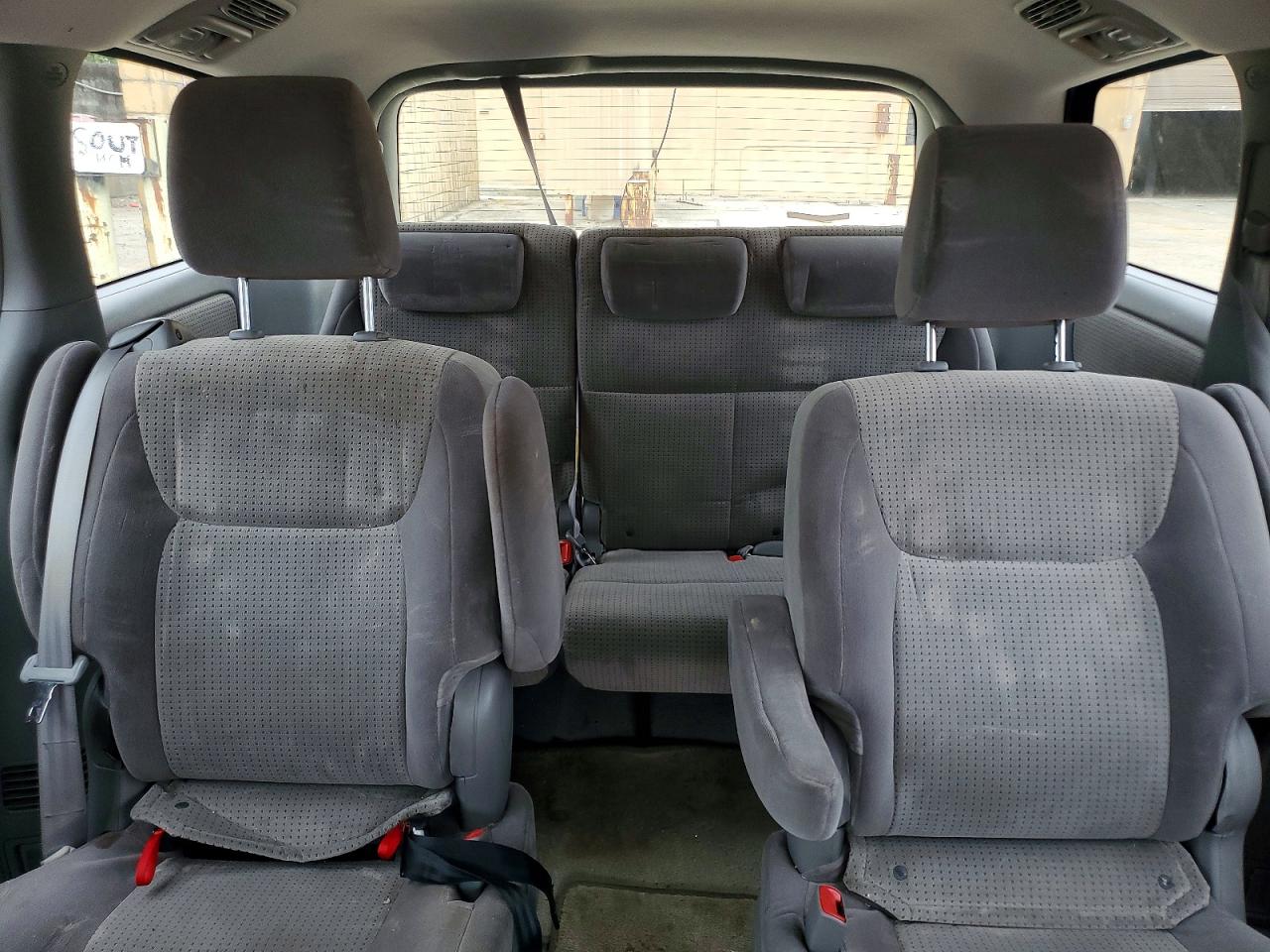 Toyota Sienna Le 7-passenger