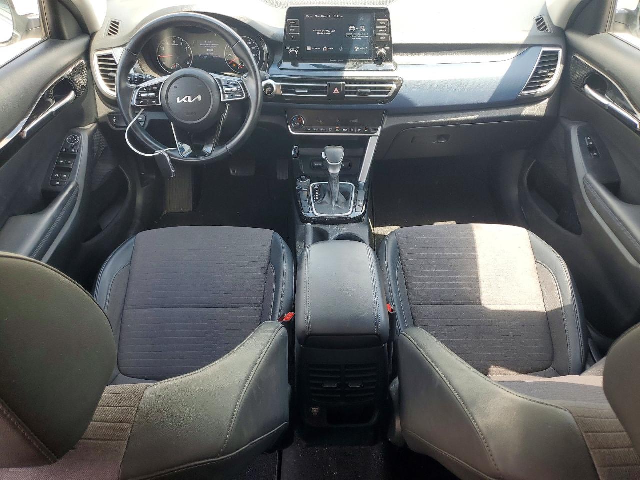 Kia Seltos S