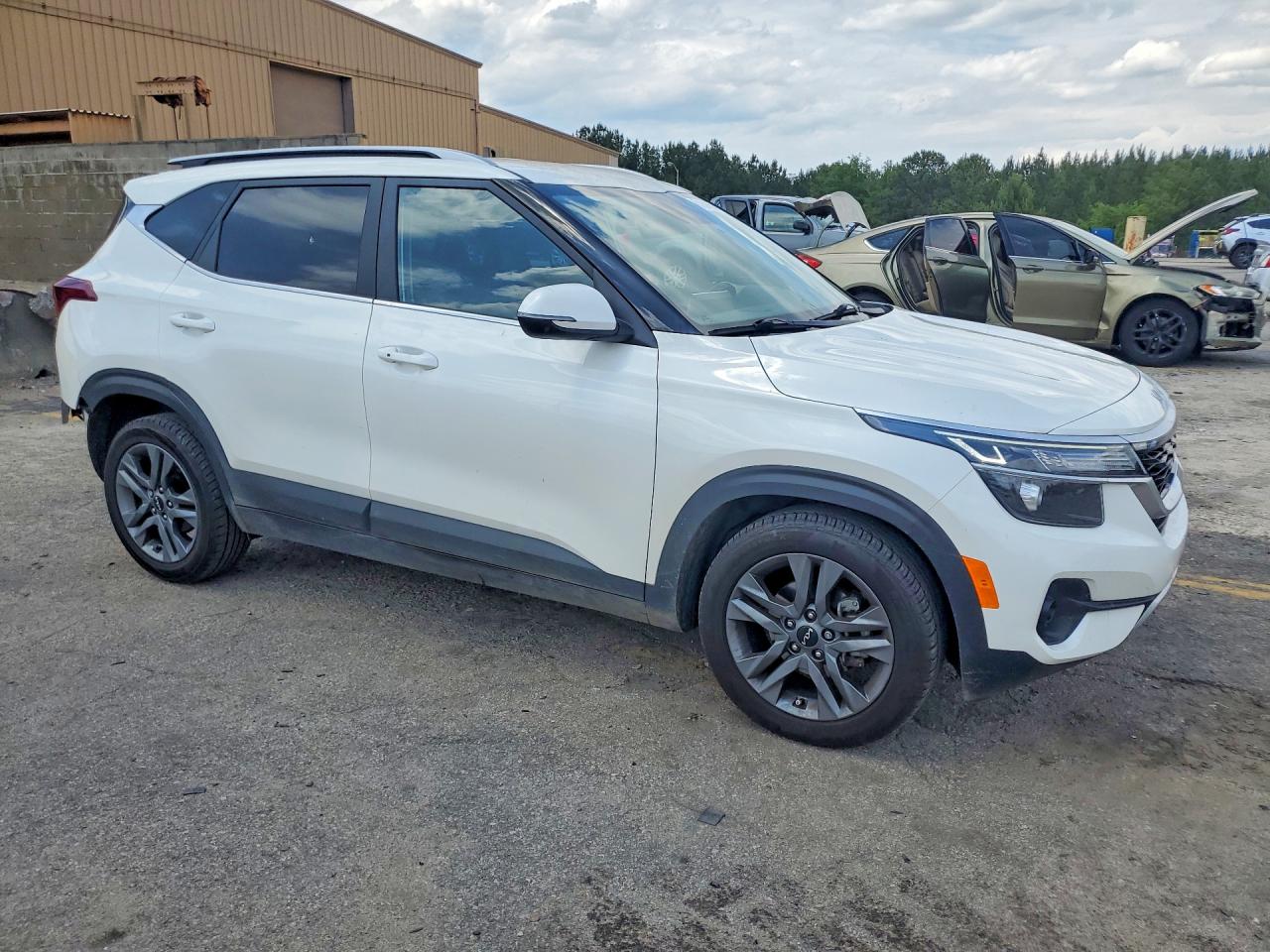 Kia Seltos S