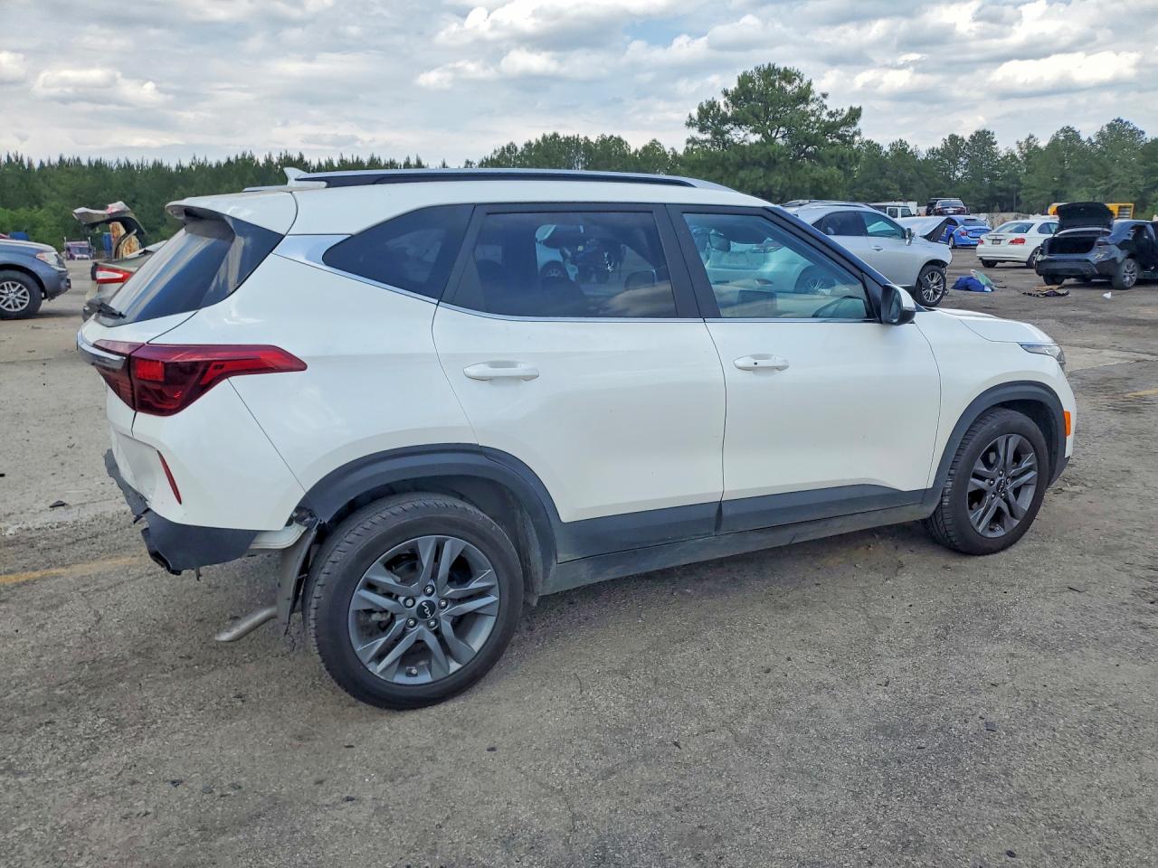 Kia Seltos S