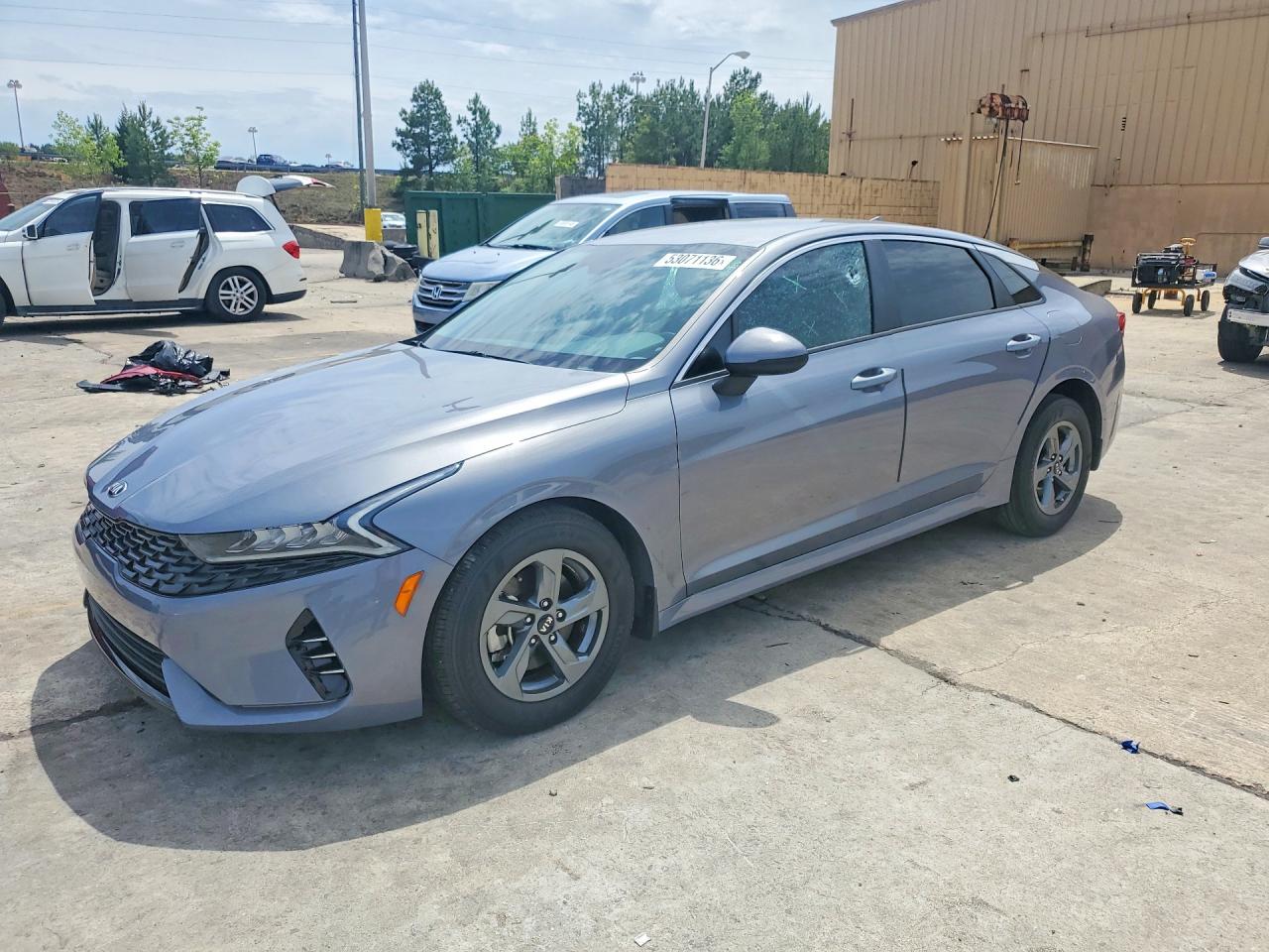 Salvage Kia K5 Image