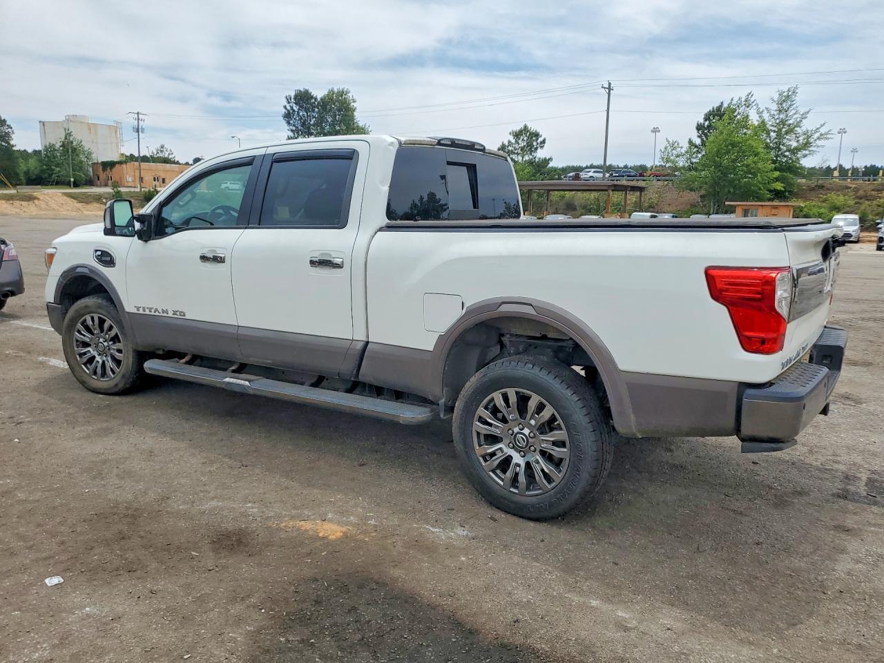 Nissan Titan Platinum Reserve
