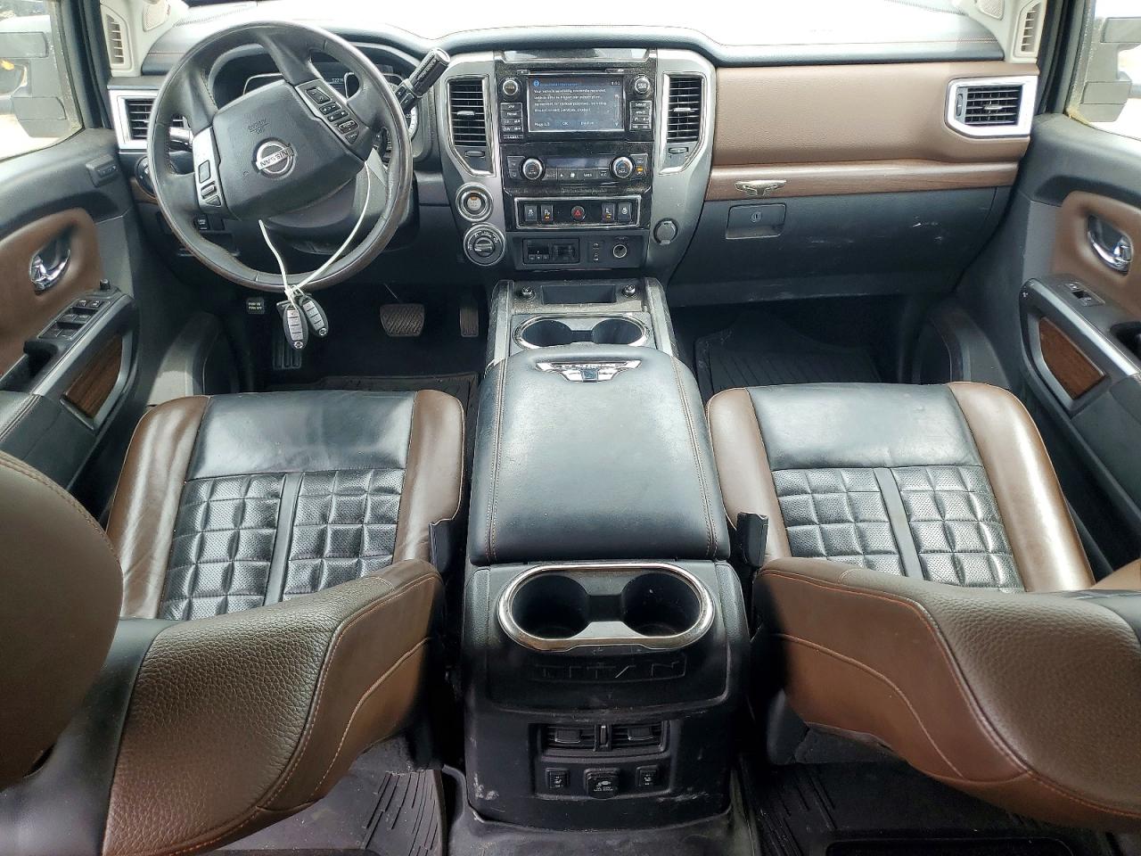 Nissan Titan Platinum Reserve