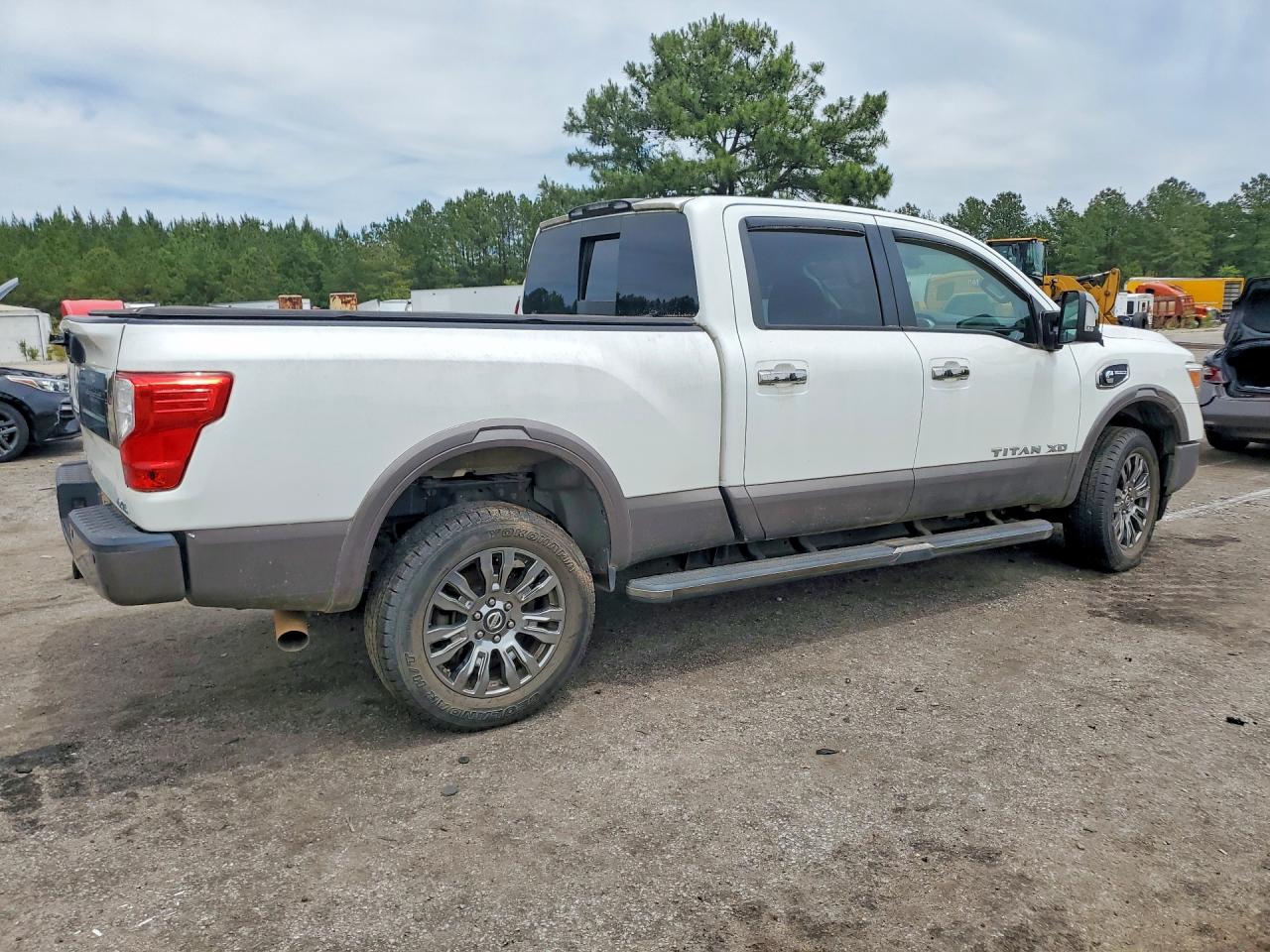 Nissan Titan Platinum Reserve