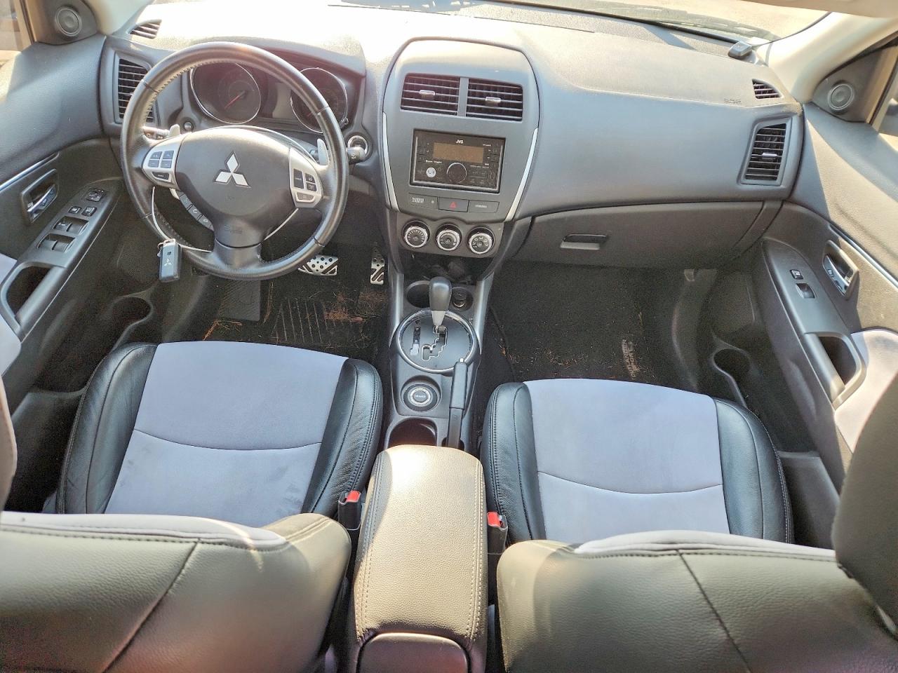 Mitsubishi Outlander Le