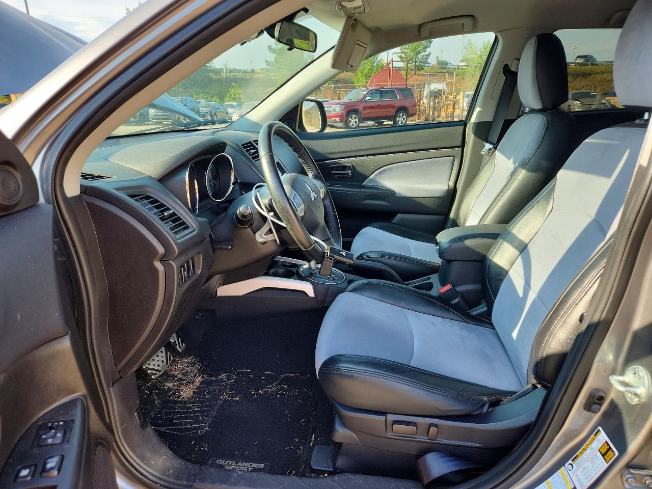 Mitsubishi Outlander Le