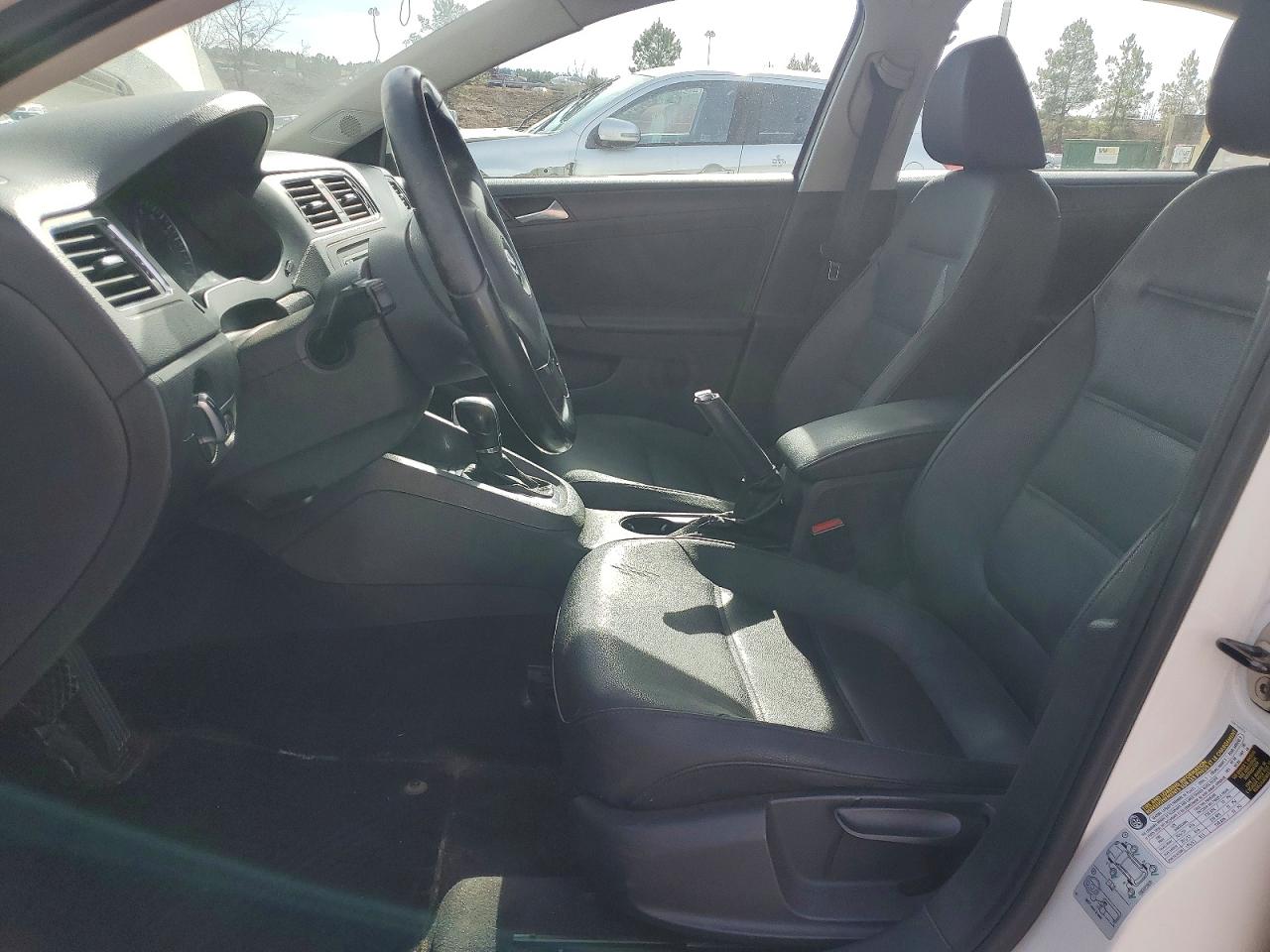 Volkswagen Jetta Se